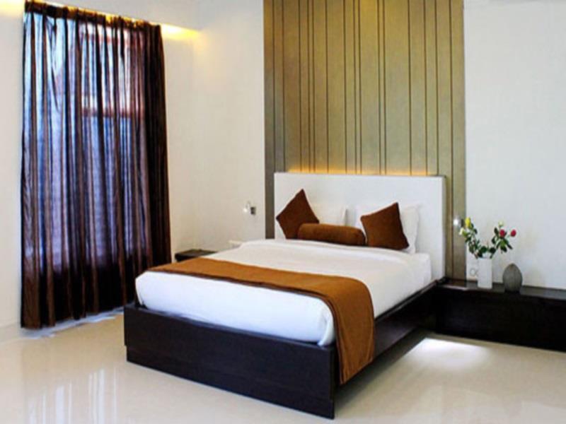 Rose Valley Orbit Hotel Силигури Екстериор снимка